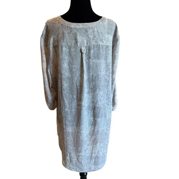 Reitman's Button Up Tunic - Picture 2 of 5